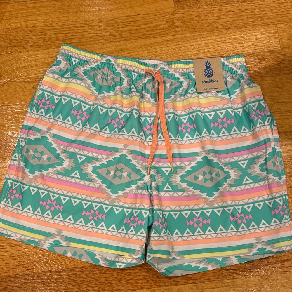 Chubbies men’s bathing suit Teal and Pink Patterned Swim Shirts.
